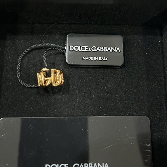 DOLCE & GABANNA MADE IN ITALY EARCUFF LOGO DG BRAND NEW BRASS W/SHINY FINISH - Picture 5 of 5